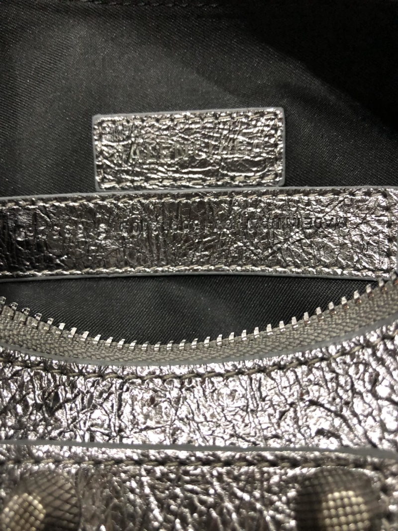 Ba1en*iaga le cagole bags